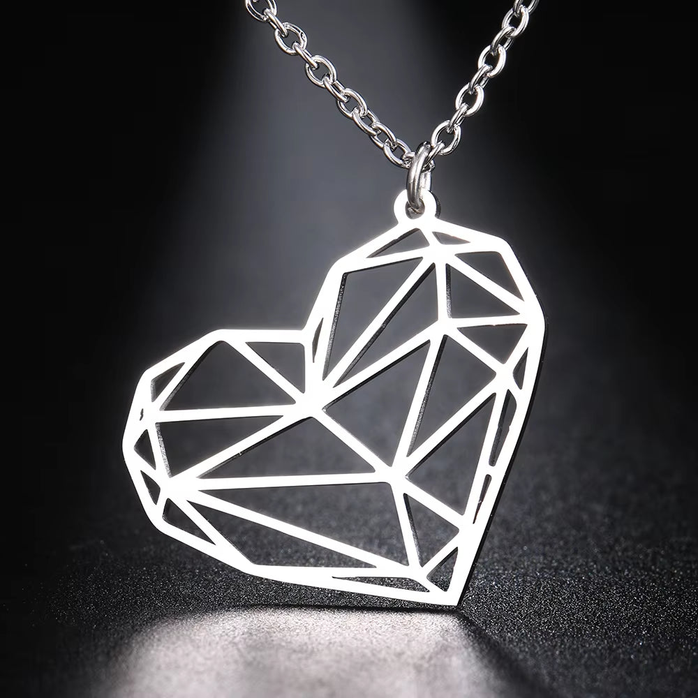 Stainless Steel Necklaces Hollow Line Design Big Heart Shape Pendant Chain Fashion Necklace for Women Jewelry Friends Party Gift